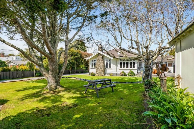 Photo of property in 21 Dives Avenue, Hawera, 4610