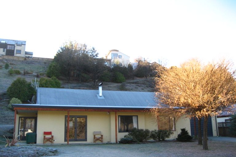 Photo of property in 37 Mcdonnell Road, Arrowtown, 9302