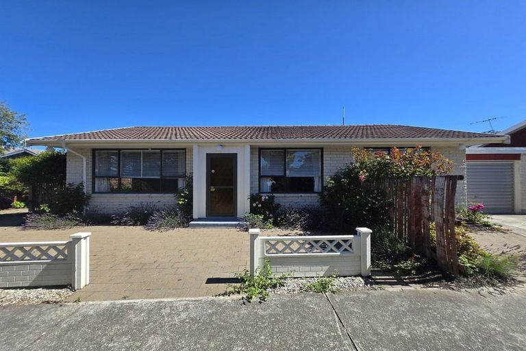 Photo of property in 1/23b Juniper Place, Burnside, Christchurch, 8053