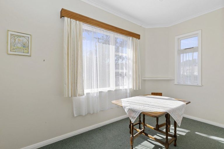 Photo of property in 194 Naenae Road, Naenae, Lower Hutt, 5011