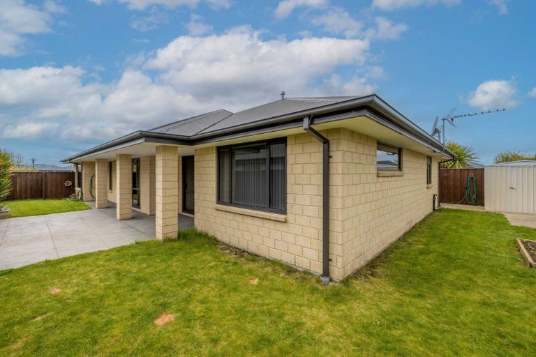 Photo of property in 53 Tutaipatu Avenue, Pegasus, 7612