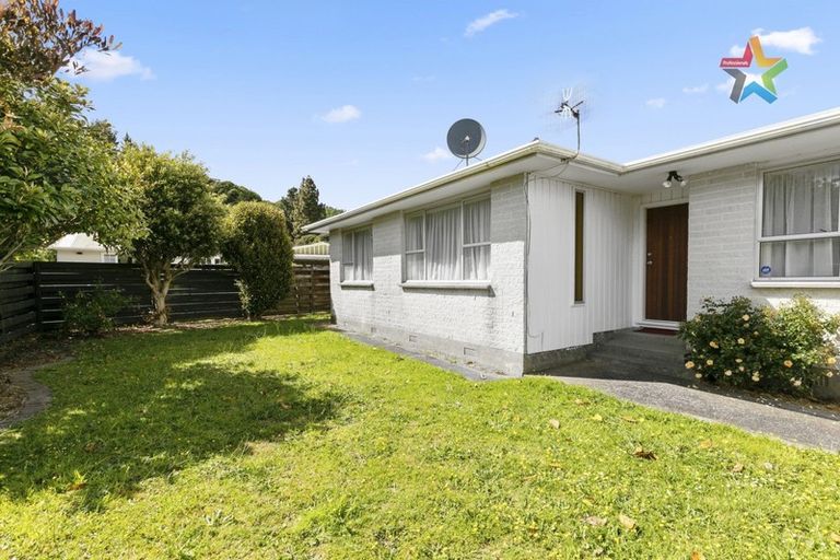 Photo of property in 6b Belgrave Street, Wainuiomata, Lower Hutt, 5014