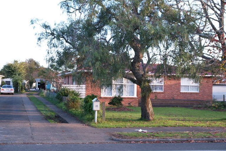Photo of property in 60 Tennessee Avenue, Mangere East, Auckland, 2024