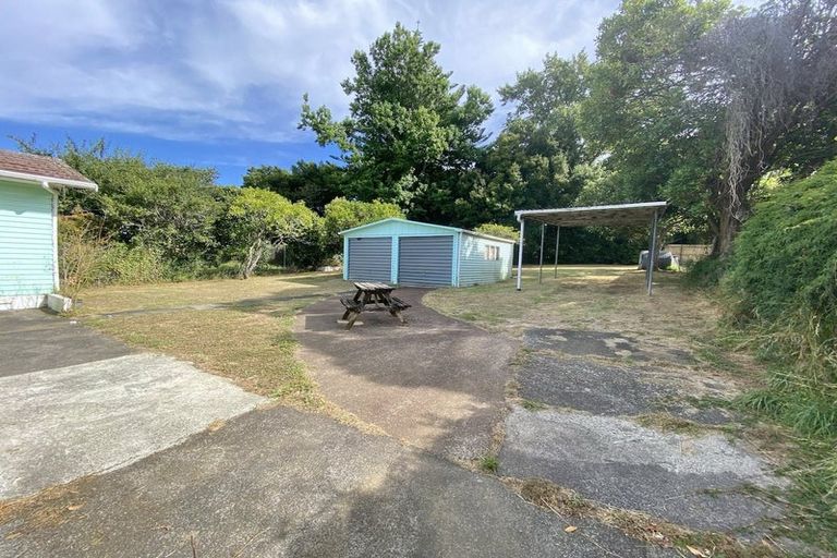 Photo of property in 14 Mcclintock Road, Massey, Auckland, 0614