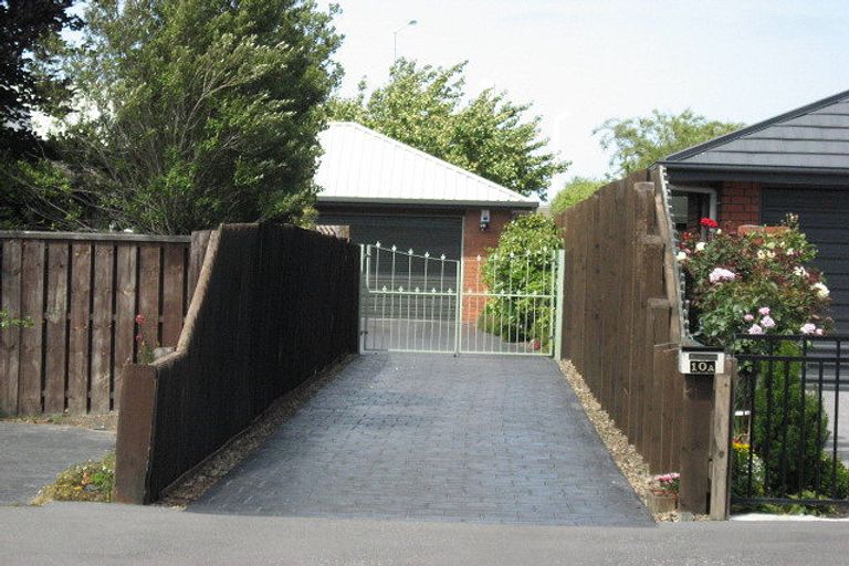 Photo of property in 2/10 Dinton Street, Russley, Christchurch, 8042