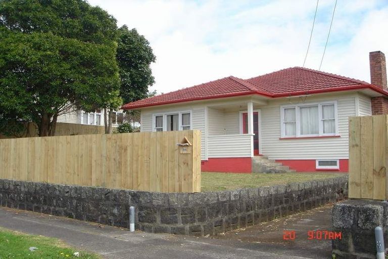 Photo of property in 30 Ponderosa Drive, Oteha, Auckland, 0632