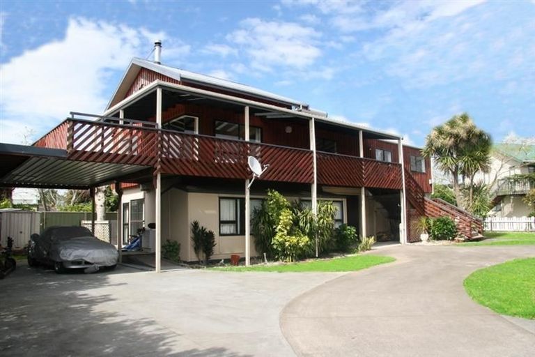 Photo of property in 117 Everitt Crescent, Whangamata, 3620