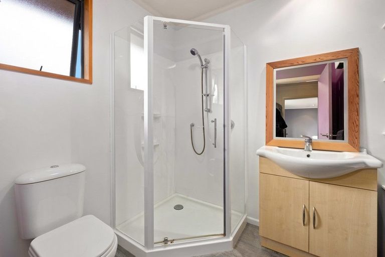 Photo of property in 18 Ash Avenue, Albert Town, Wanaka, 9305