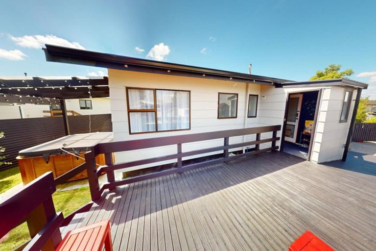 Photo of property in 3 Pryde Place, Feilding, 4702