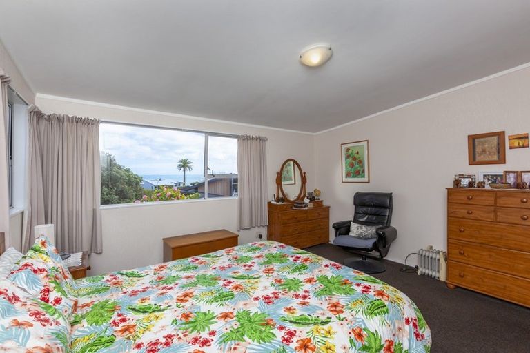 Photo of property in 13 The Crescent, Raumati South, Paraparaumu, 5032
