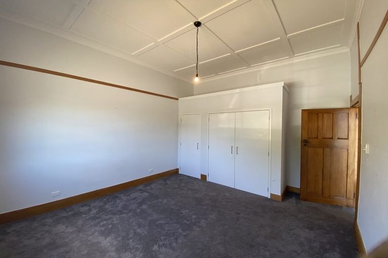 Photo of property in 12 Chaucer Road, Hospital Hill, Napier, 4110