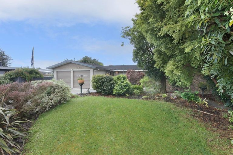 Photo of property in 10 Aitken Street, Bulls, 4818