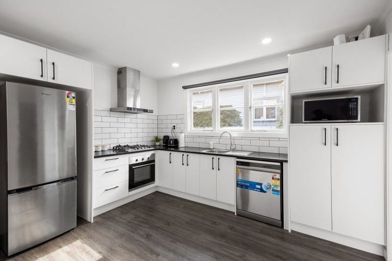 Photo of property in 15 Livingstone Avenue, Nawton, Hamilton, 3200