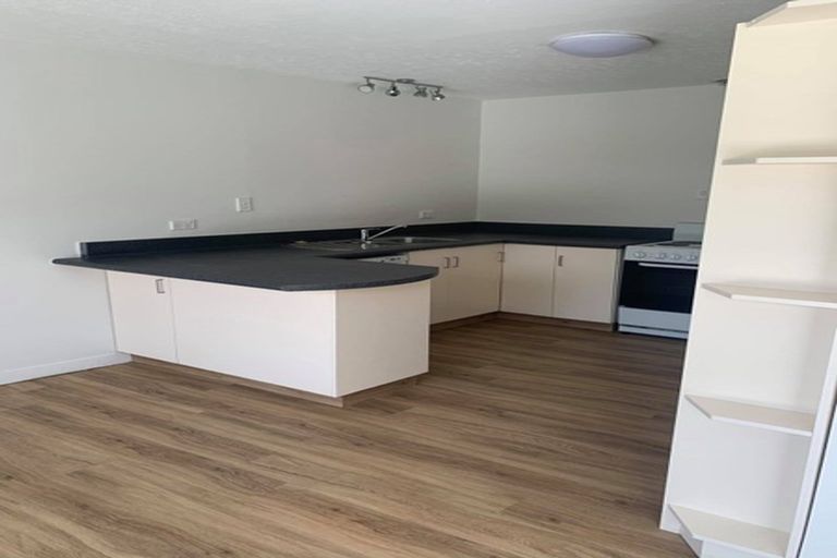 Photo of property in 19 Palmers Road, New Brighton, Christchurch, 8083