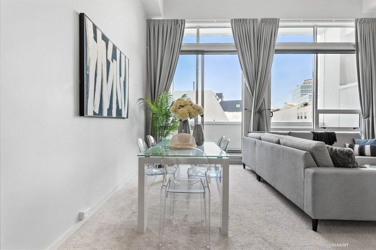 Photo of property in Stadium Garden Flats, 117/107 Thorndon Quay, Pipitea, Wellington, 6011