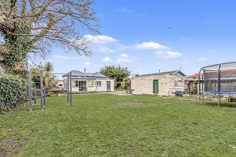 Photo of property in 12 Hunia Street, Marton, 4710