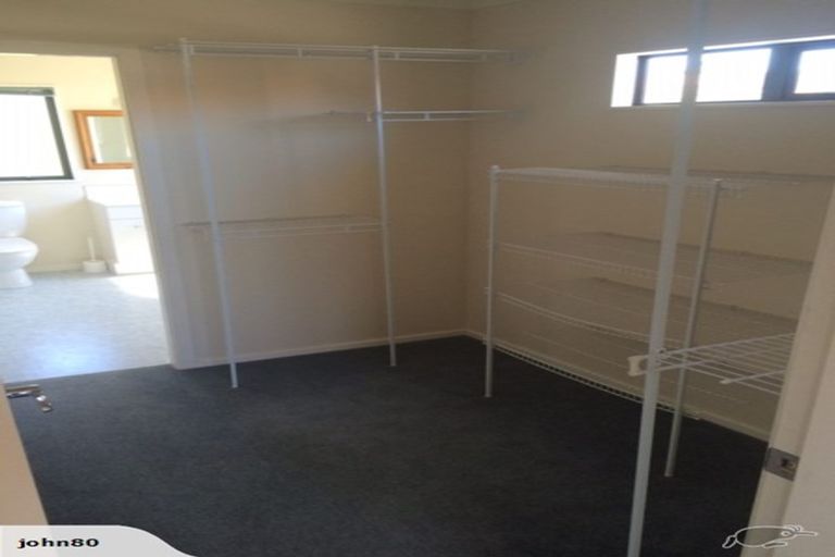 Photo of property in 108a Ashton Fitchett Drive, Brooklyn, Wellington, 6021