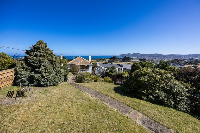 Photo of property in 129 Tahuna Road, Andersons Bay, Dunedin, 9013