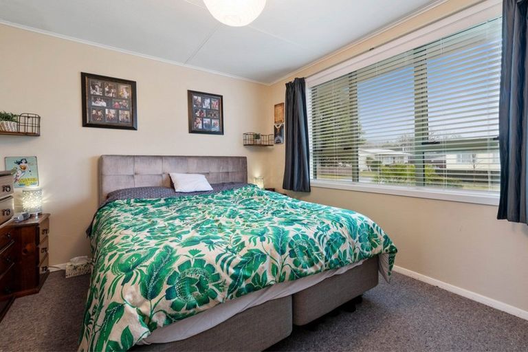 Photo of property in 17 Runuku Grove, Turangi, 3334