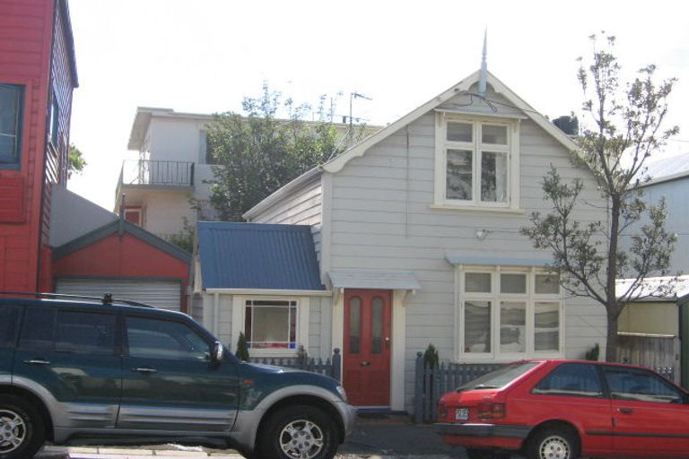 Photo of property in 6 Brougham Street, Mount Victoria, Wellington, 6011