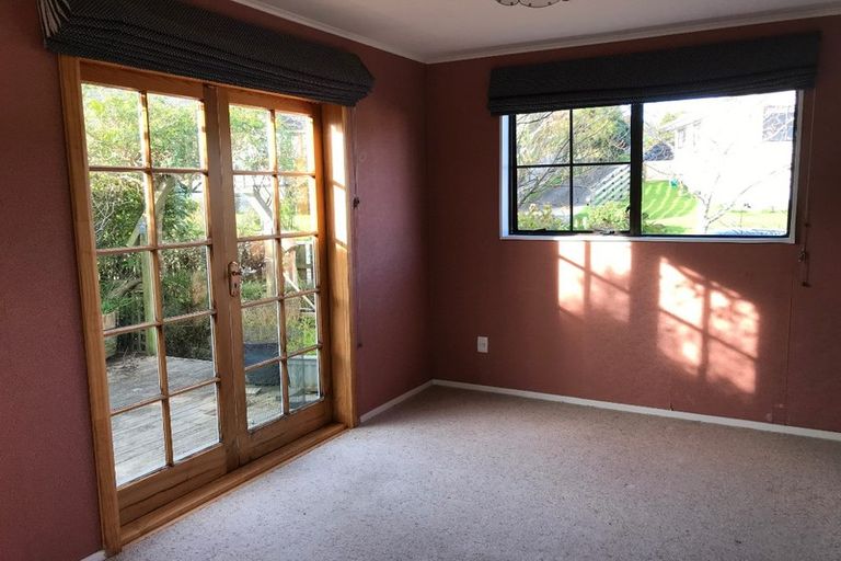 Photo of property in 30 Dominica Crescent, Grenada Village, Wellington, 6037