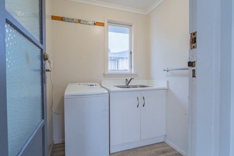 Photo of property in 16 Basley Road, Owhata, Rotorua, 3010