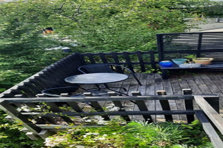 Photo of property in 48 Landsdowne Terrace, Cashmere, Christchurch, 8022