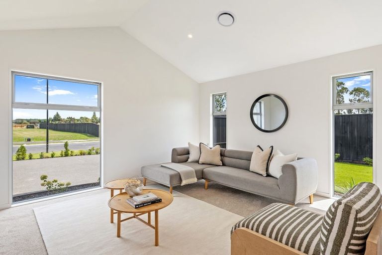 Photo of property in 22 Guinea Drive, Prebbleton, 7676