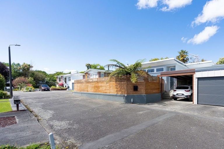 Photo of property in 8 Royal Place, Levin, 5510