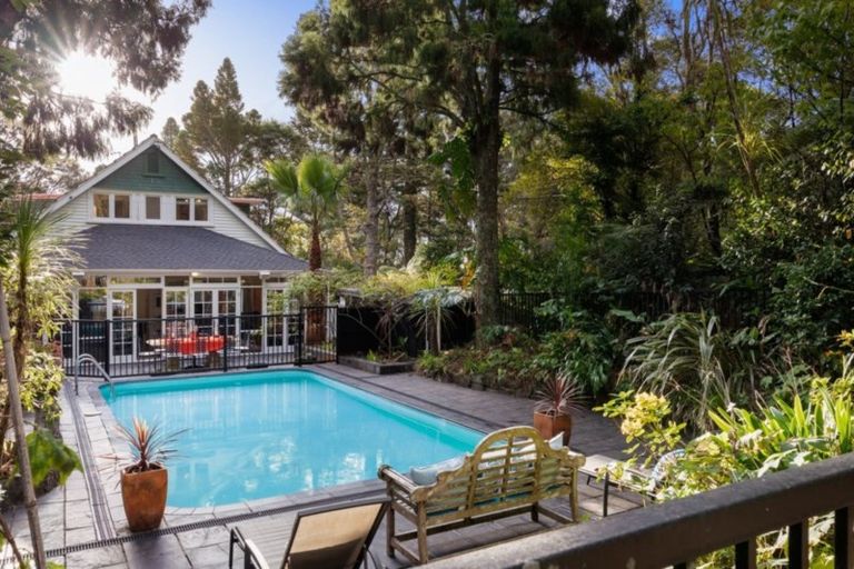 Photo of property in 367b Titirangi Road, Titirangi, Auckland, 0604