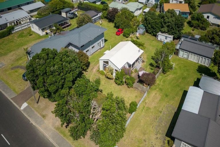 Photo of property in 117 Rangi Avenue, Whangamata, 3620