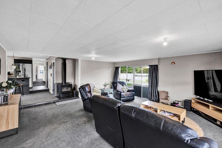 Photo of property in 135 Turuturu Road, Hawera, 4674