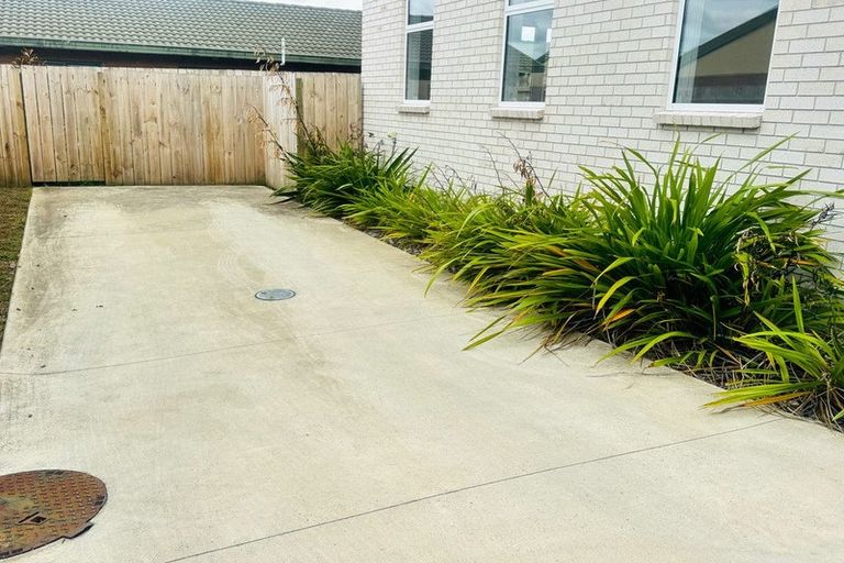 Photo of property in 33 Whautapu Court, Avondale, 1026