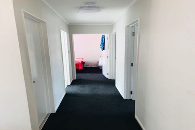 Photo of property in 64 Rosella Road, Mangere East, Auckland, 2024