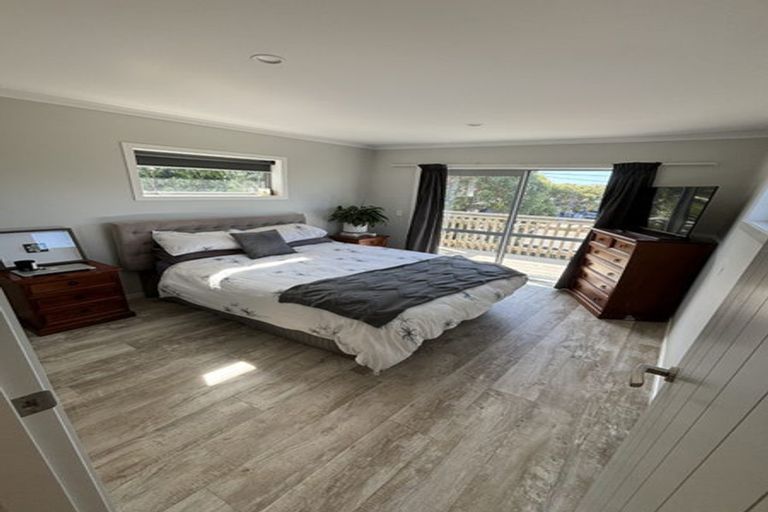 Photo of property in 48 Te Moana Road, Waikanae Beach, Waikanae, 5036