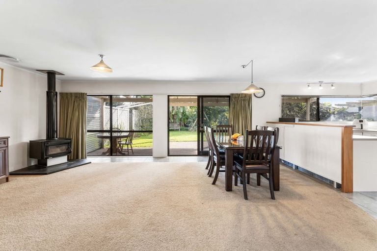Photo of property in 4 Biscay Place, Conifer Grove, Takanini, 2112