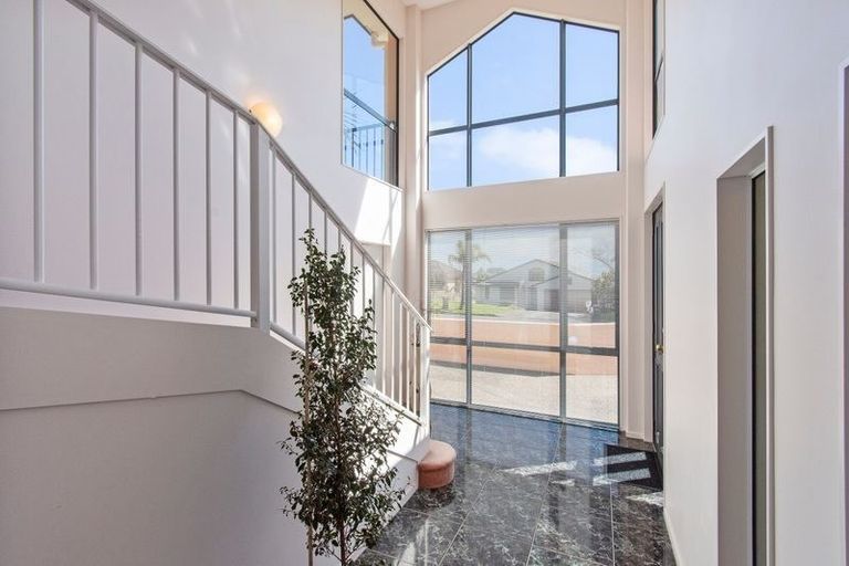 Photo of property in 9 Lamia Place, The Gardens, Auckland, 2105