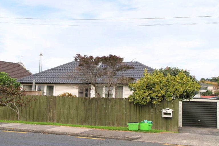 Photo of property in 1/66 Wellington Street, Howick, Auckland, 2014
