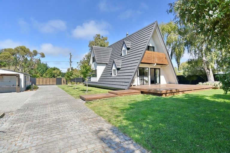 Photo of property in 33 Heyders Road, Spencerville, Christchurch, 8083
