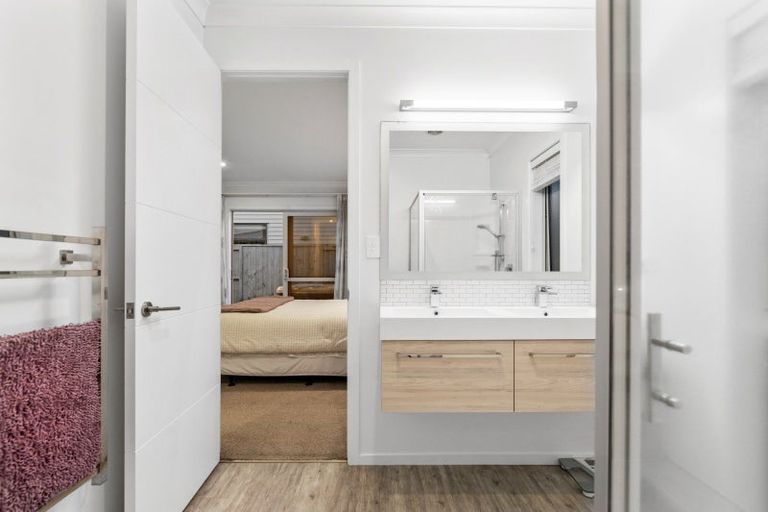 Photo of property in 7 Raiha Street, Papamoa Beach, Papamoa, 3118