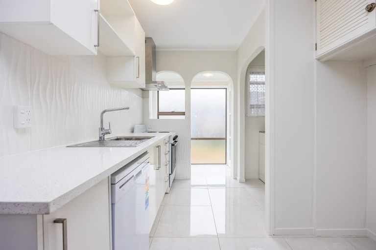 Photo of property in 1 Ranfurly Road, Papatoetoe, Auckland, 2104