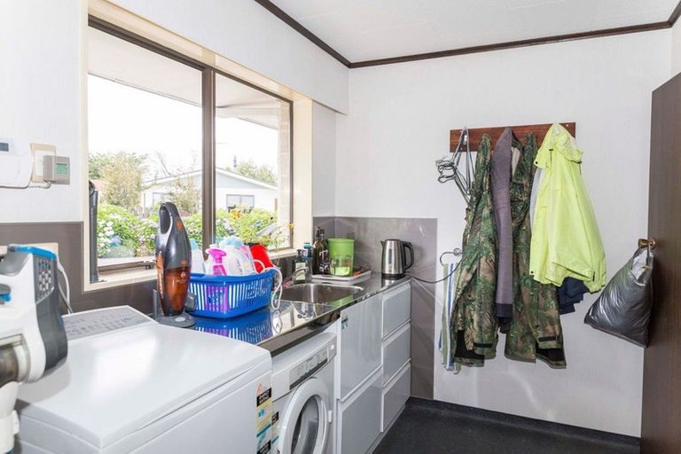 Photo of property in 10 Smith Street, Dannevirke, 4930