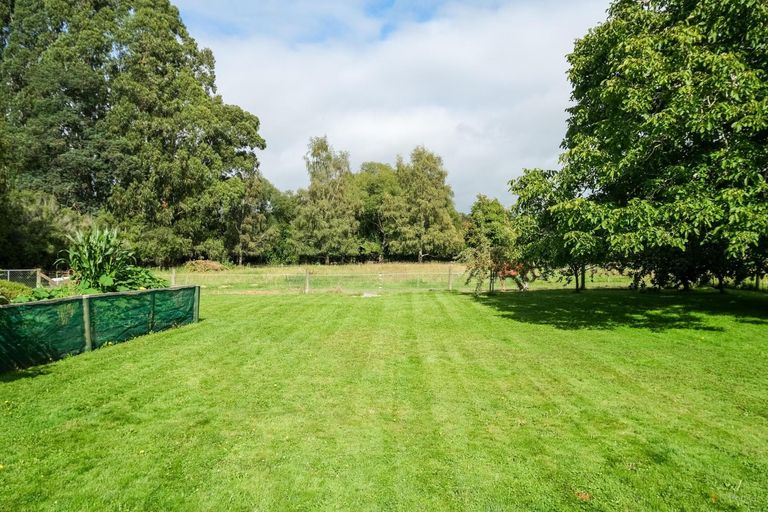 Photo of property in 111 Main North Road, Geraldine, 7930