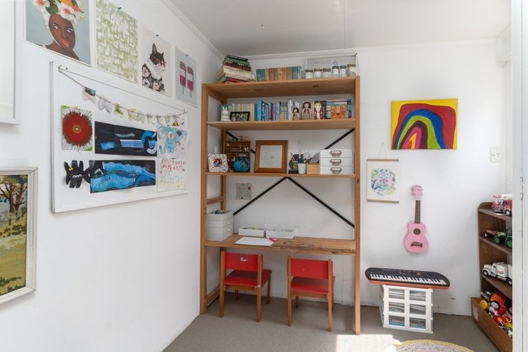 Photo of property in 46 Woodward Street East, Featherston, 5710