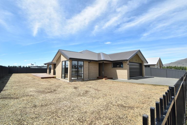 Photo of property in 39 Lakeland Avenue, Twizel, 7901