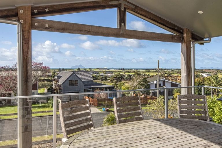 Photo of property in 14 Seaview Road, Ruakaka, 0116