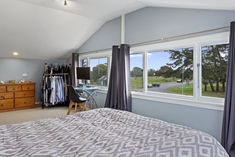 Photo of property in 4 Rotten Row, Waikuku Beach, 7473