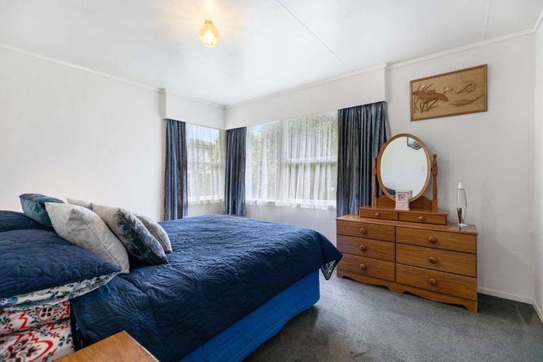 Photo of property in 10 Walnut Place, Owhata, Rotorua, 3010