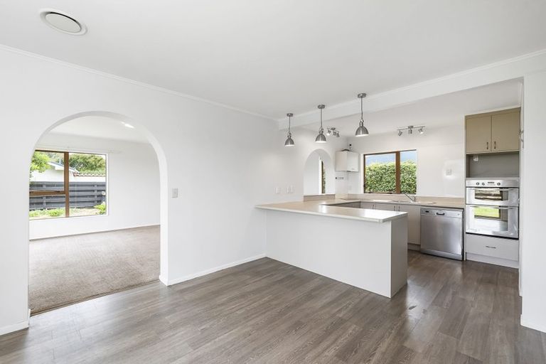 Photo of property in 1 Manawa Avenue, Raumati Beach, Paraparaumu, 5032