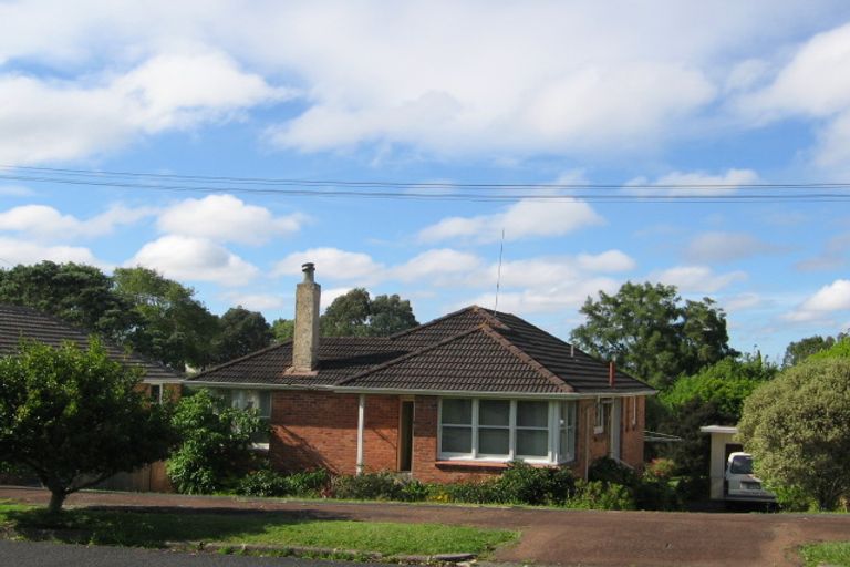 Photo of property in 30 Weybridge Crescent, Glen Innes, Auckland, 1072